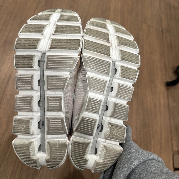 On Cloud 5 Sneakers - Picture 5 of 7